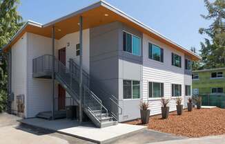 Building exterior at Santa Rosa Oaks, Santa Rosa, 95401