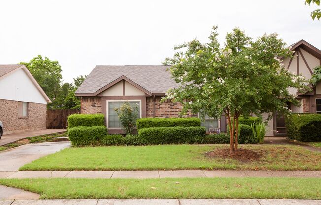 Gorgeous duplex in Euless