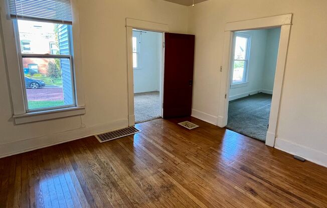 1 bed, 1 bath, $675, Unit A