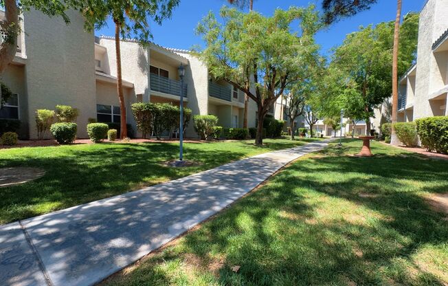 2 beds, 2.5 baths, $1,700, Unit UNIT 28