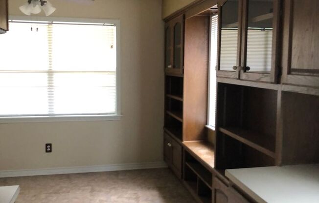 3 beds, 2 baths, $2,000