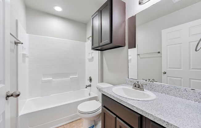 3 beds, 2 baths, 1,110 sqft, $1,495, Unit T350-101