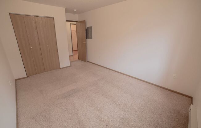 2 beds, 1 bath, 830 sqft, $855, Unit 1710-303