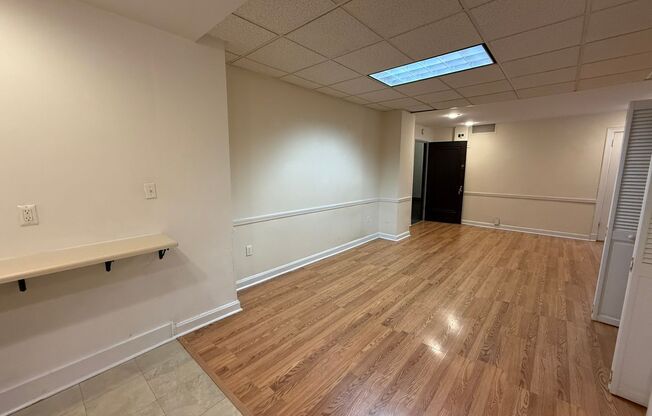 Studio, 1 bath, 315 sqft, $1,200, Unit New King Edward 1A4
