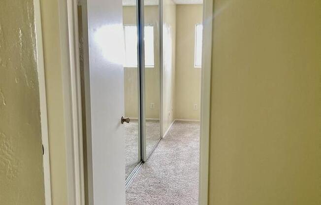 4366 MENLO AVE