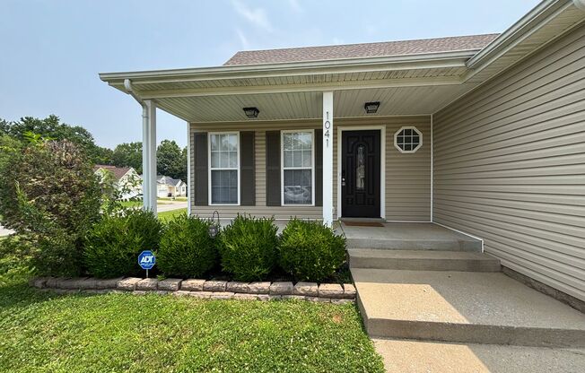 Spacious 4 Bed, 2.5 Bath Home for Rent!