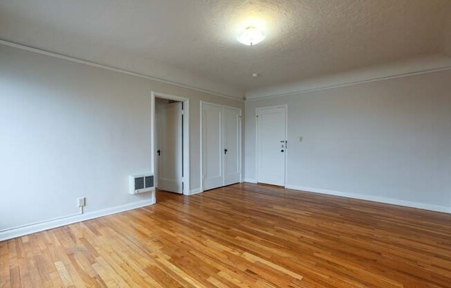 1 bed, 1 bath, 600 sqft, $1,400, Unit 306