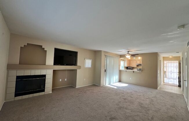 2 beds, 2 baths, $1,600, Unit # 2412