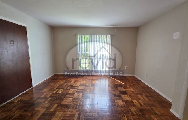 2 beds, 1 bath, $750, Unit 1280 #11