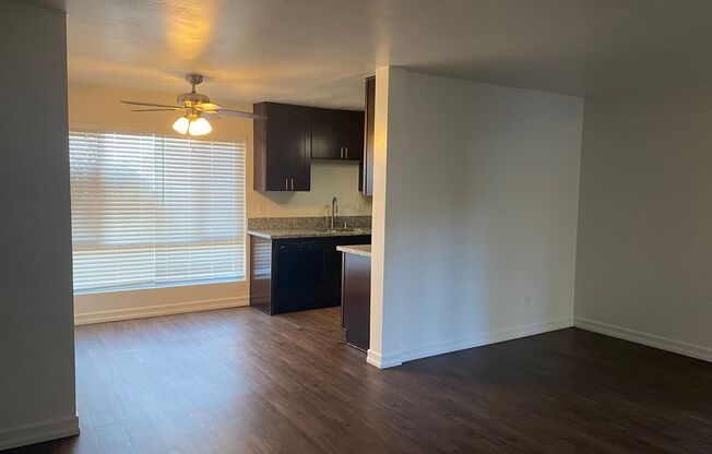 2 beds, 1 bath, 780 sqft, $2,195, Unit Unit 09