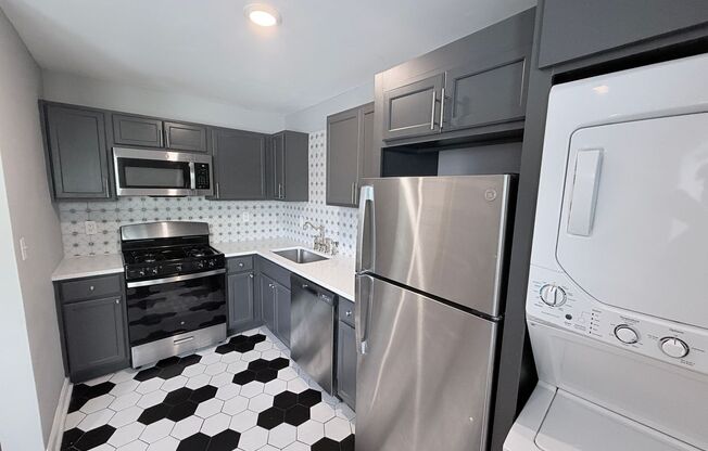 1 bed, 1 bath, 605 sqft, $1,095, Unit 204