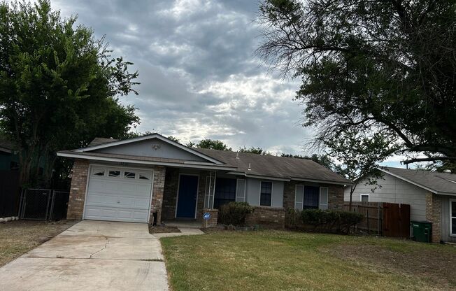 Eisenhauer and Rittman area cute House for Rent