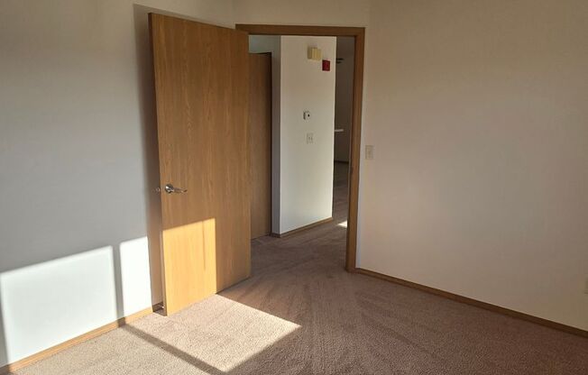 2 beds, 1 bath, 856 sqft, $1,269, Unit PL   7305