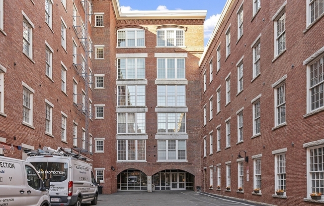 1 bed, 1 bath, 786 sqft, $2,000, Unit 110