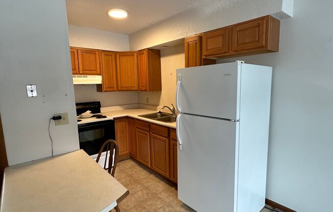 1 bed, 1 bath, 600 sqft, $650