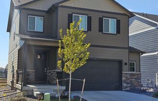 Beautiful Single Family Home in S/E Fort Collins