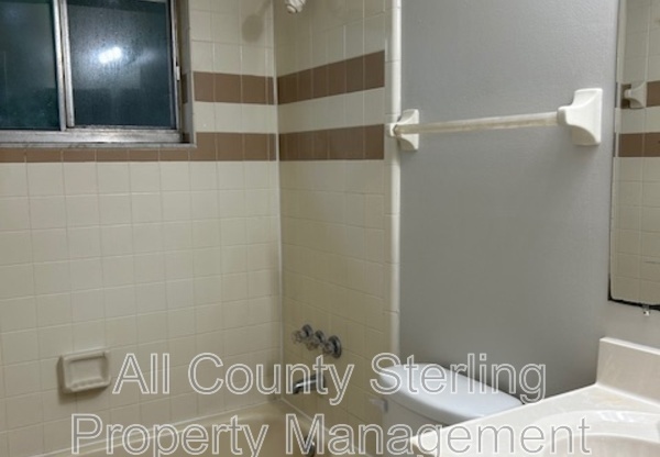 923 BRYAN CT
