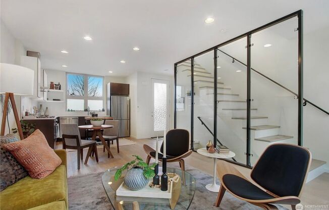 Welcome Home Modern Townhome in Georgetown