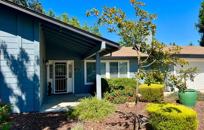 3 Bedroom 2 Bathroom 2 Car Garage Home in Loomis