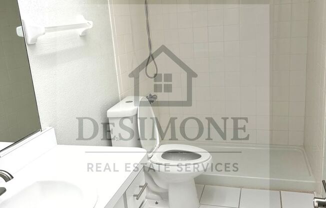 2 beds, 2 baths, 1,012 sqft, $1,399, Unit R-43