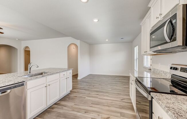 4 beds, 2 baths, 1,724 sqft, $2,145, Unit 505 Beall St