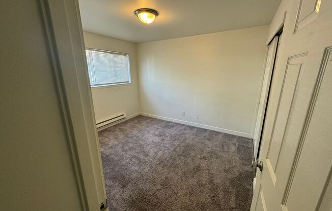 2 beds, 1 bath, $1,895, Unit 1