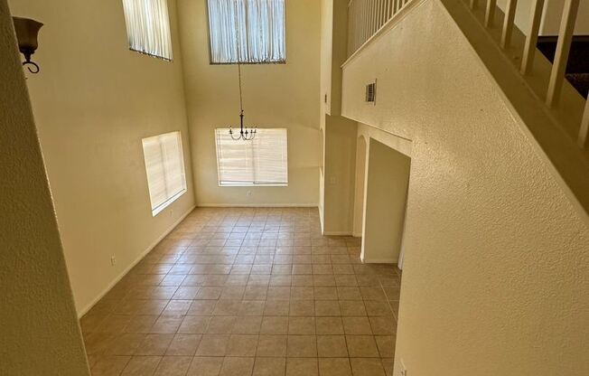 4712 Cliff Breeze