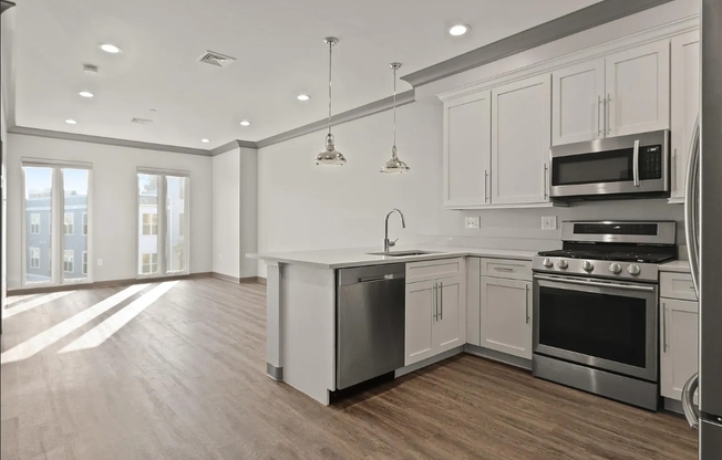 1 bed, 1 bath, 650 sqft, $3,300, Unit 5