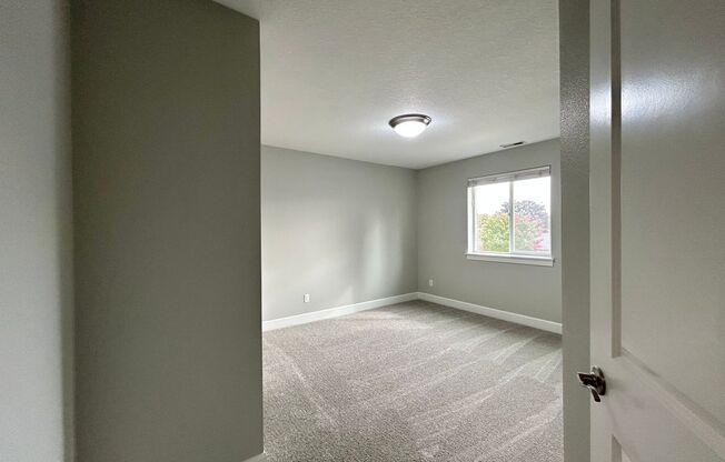 3 beds, 2.5 baths, $2,800