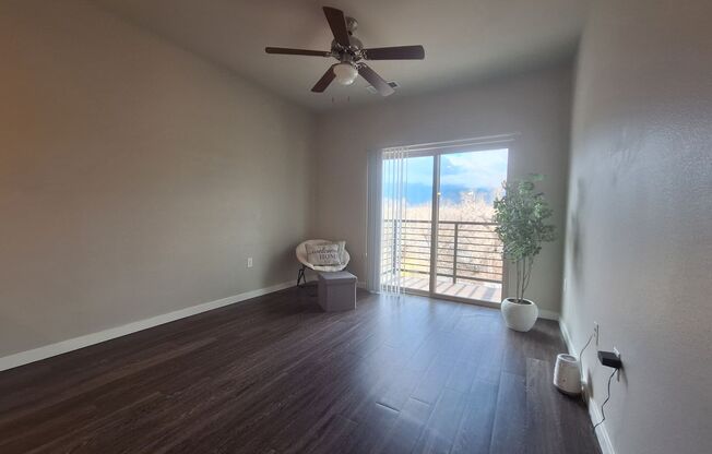 1 bed, 1 bath, 637 sqft, $1,490, Unit Unit 402