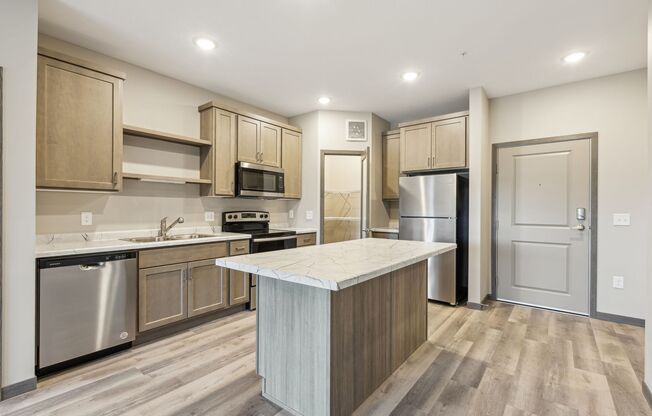 13896 BIRDIE LN