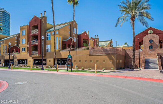 2 beds, 2 baths, 1,095 sqft, $1,600, Unit 140