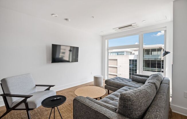 1 bed, 1 bath, $1,740