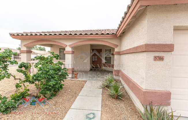 5706 N 74 DR