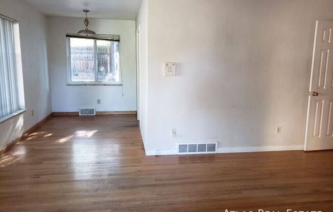 2 S JACKSON ST