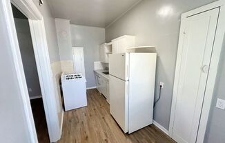 Studio, 1 bath, $1,300, Unit 22