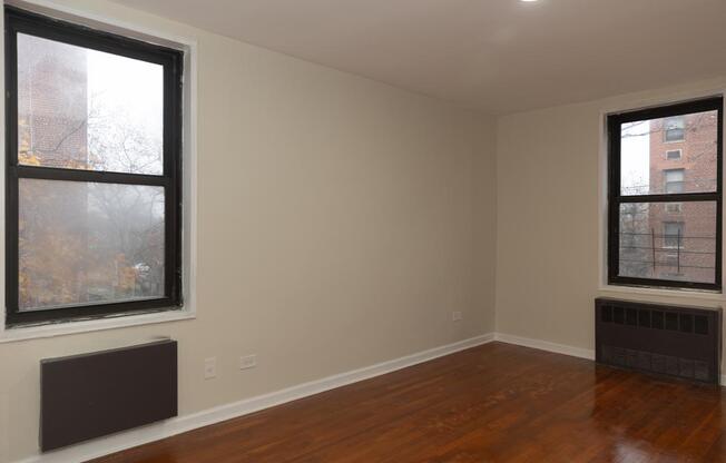1275 E 51 ST