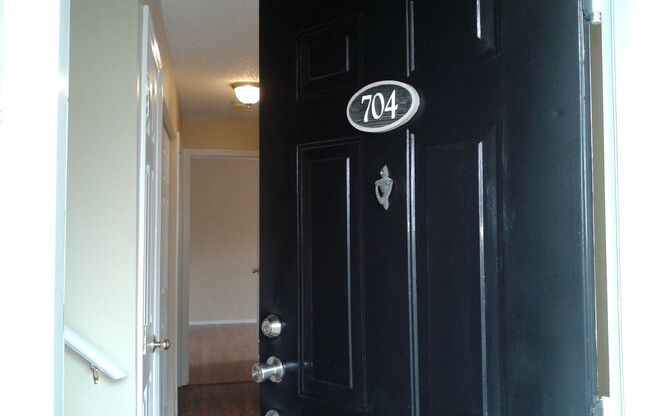 Rare Hoover Creek Condo with One Car Garage