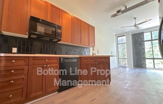 514 W. 10th Street Apt:203