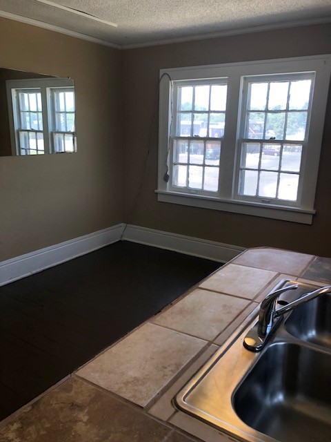 1 bed, 1 bath, $475, Unit #3