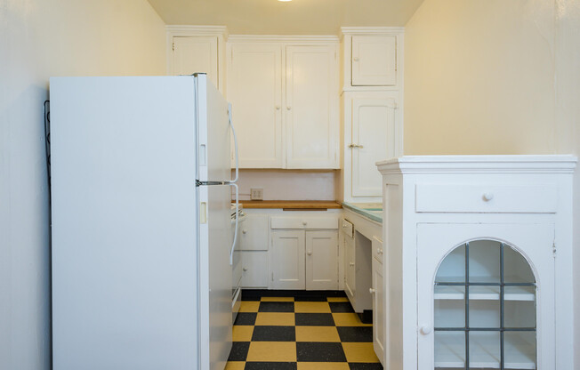 1 bed, 1 bath, 700 sqft, $1,629, Unit 202