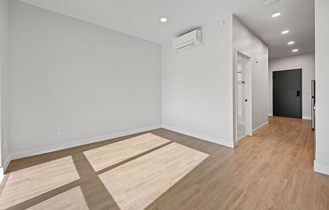 Studio, 1 bath, 392 sqft, $1,225, Unit 506