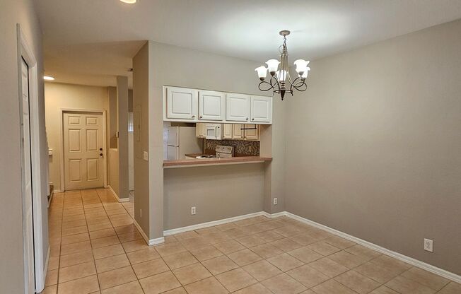 2 Bedroom Condo -Cypress Landing