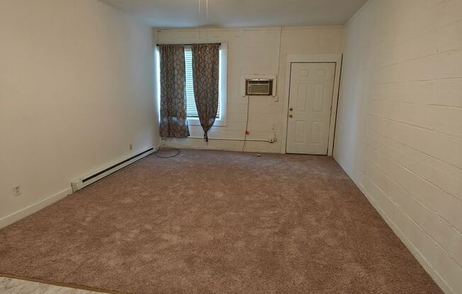 1 bed, 1 bath, 500 sqft, $725, Unit 1