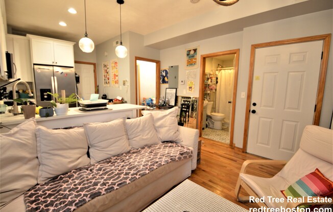 179 PUTNAM ST