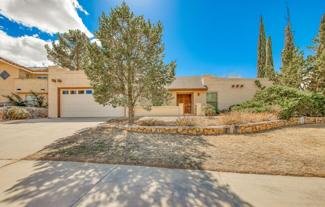 Beautiful 1-story southwestern-style home in west El Paso