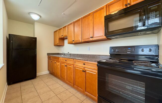 1 bed, 1 bath, 650 sqft, $1,250, Unit 405