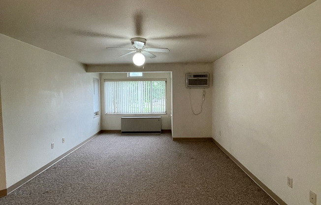 3 beds, 2 baths, 810 sqft, $1,345, Unit TE218X-243