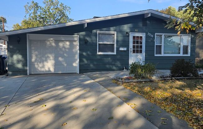 3 BED | 1 BATH | SINGLE-LEVEL HOME | ROBBINSDALE