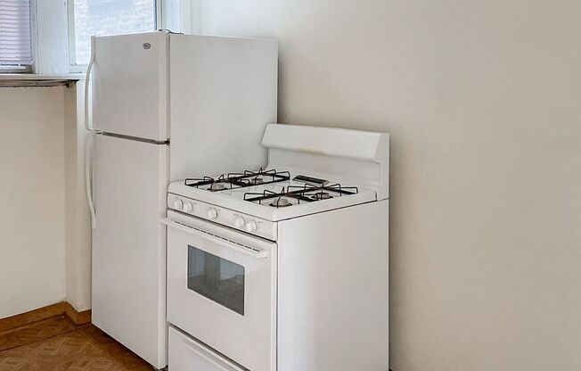 2 beds, 1 bath, 815 sqft, $2,100, Unit 4817-3A